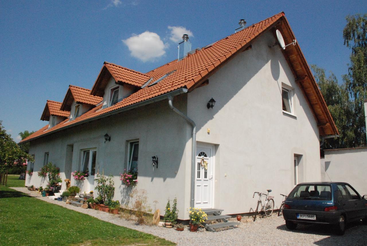 Penzion Hortenzie Usilne Экстерьер фото